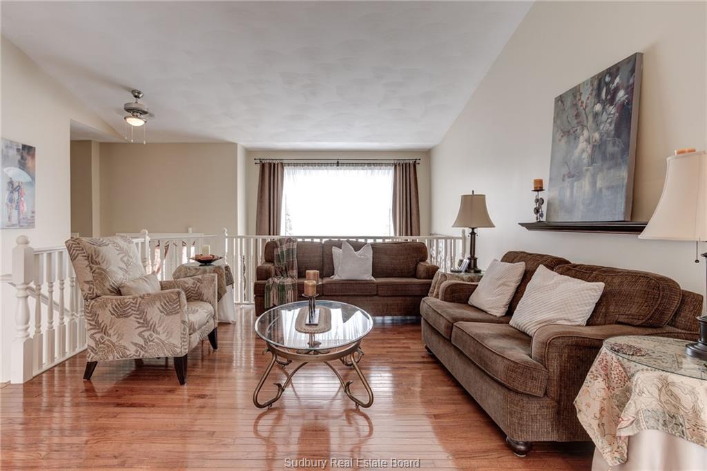 3965 MACMILLAN Drive, Val Caron, Ontario, Canada
