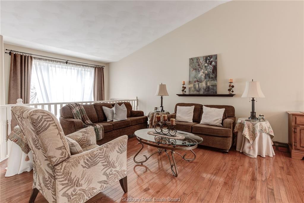 3965 MACMILLAN Drive, Val Caron, Ontario, Canada
