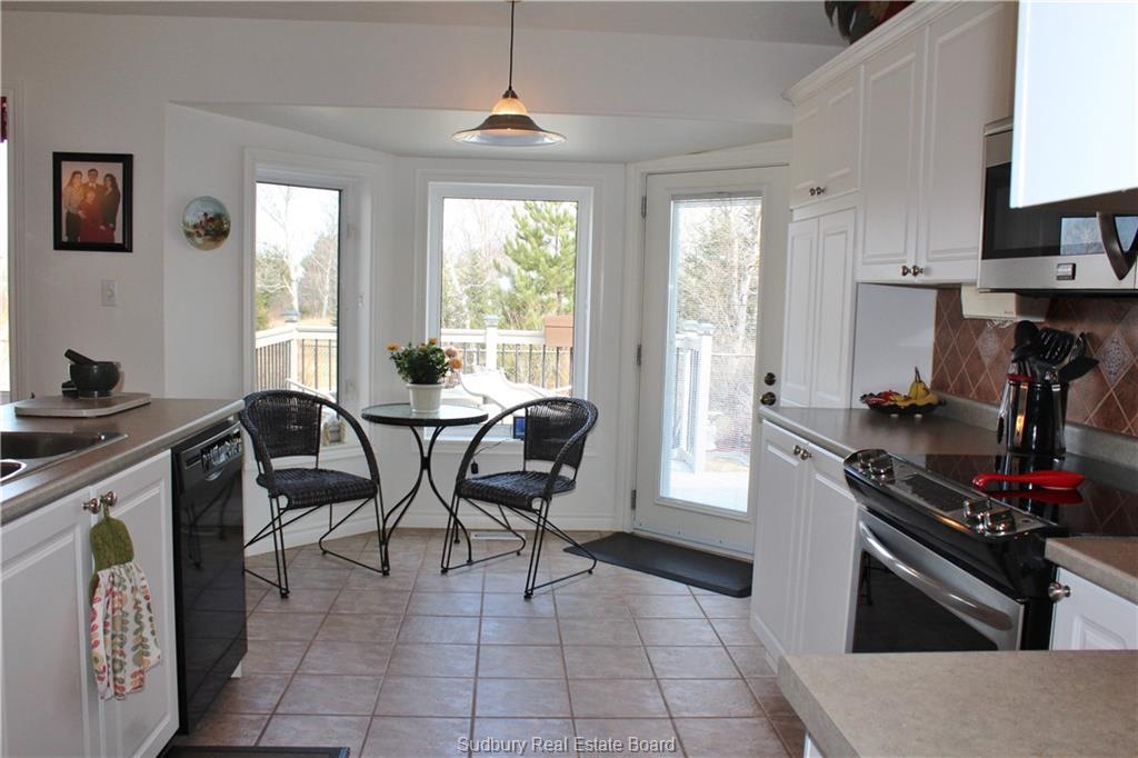 3965 MACMILLAN Drive, Val Caron, Ontario, Canada