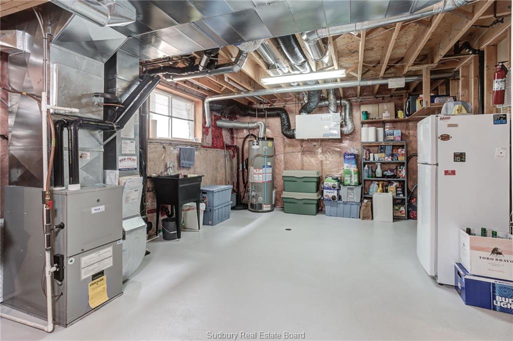 3965 MACMILLAN Drive, Val Caron, Ontario, Canada