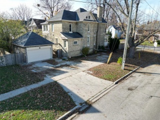 122 FORSYTH Street North Unit# 2 WEST, Sarnia Ontario, Canada