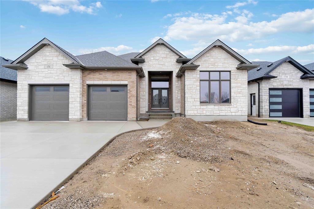 176 Sandpiper Drive, Sarnia Ontario, Canada