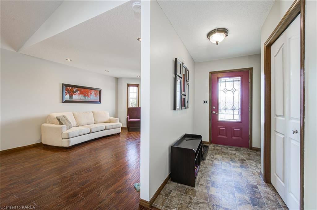 276 MOGG Street