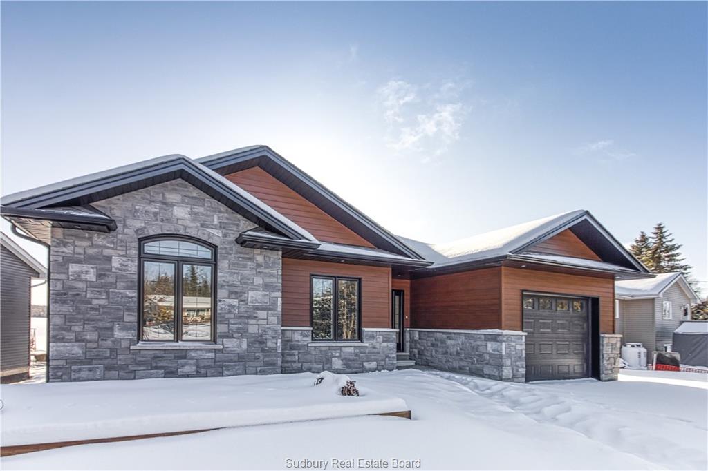 2363 VERMILLION LAKE Road, Chelmsford Ontario, Canada