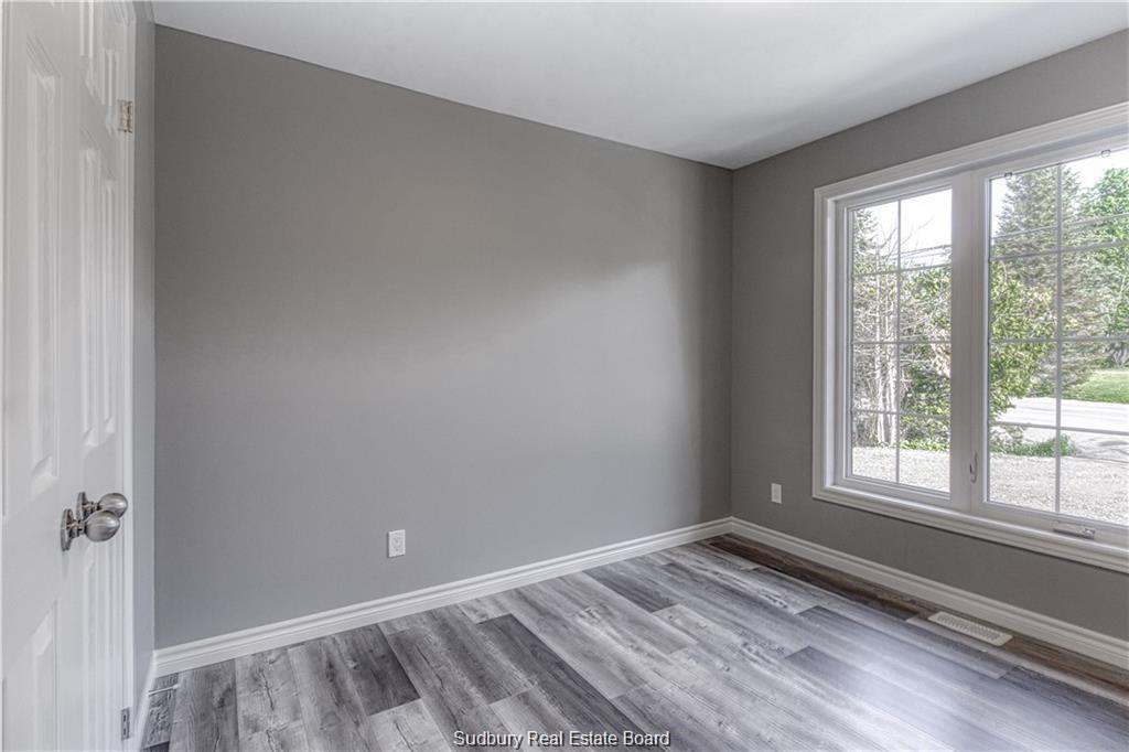 2363 VERMILLION LAKE Road, Chelmsford Ontario, Canada