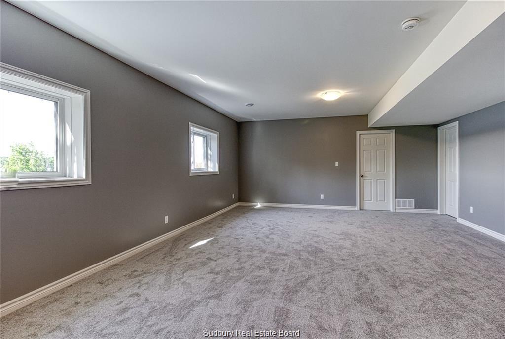 2363 VERMILLION LAKE Road, Chelmsford Ontario, Canada