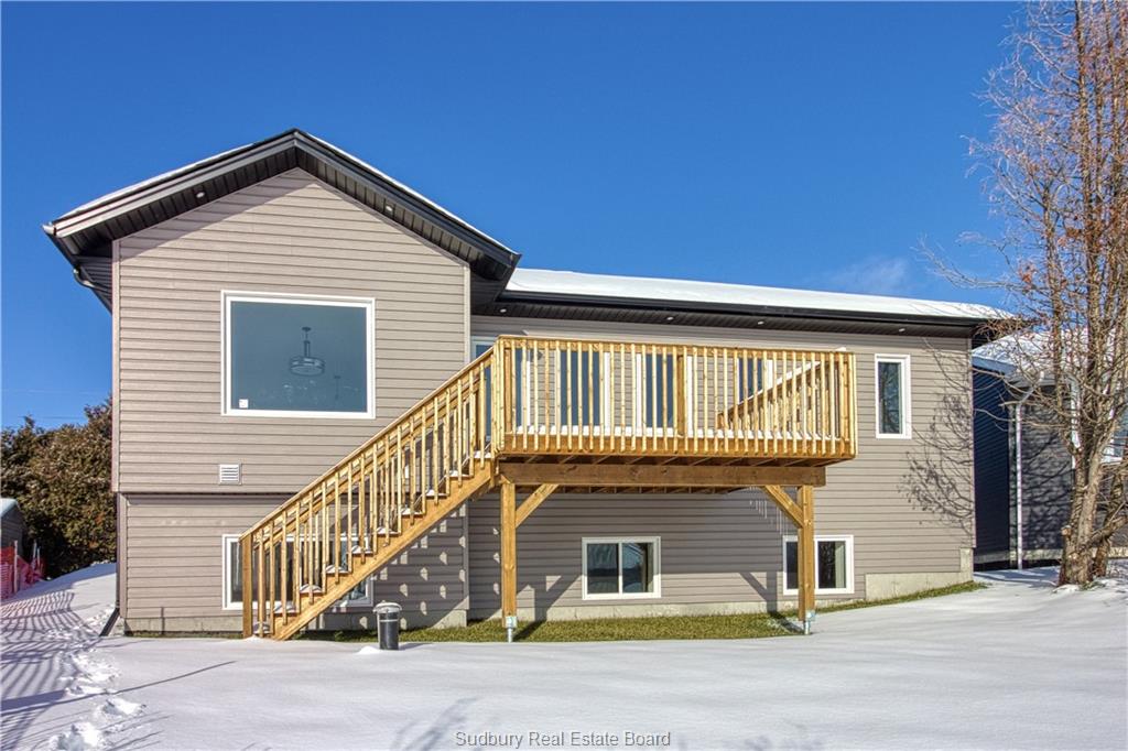 2363 VERMILLION LAKE Road, Chelmsford Ontario, Canada
