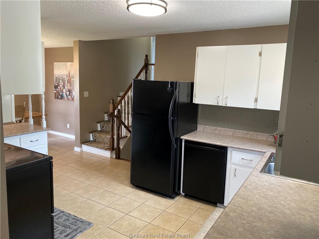 2098 BERTHIAUME Street, Chelmsford Ontario, Canada