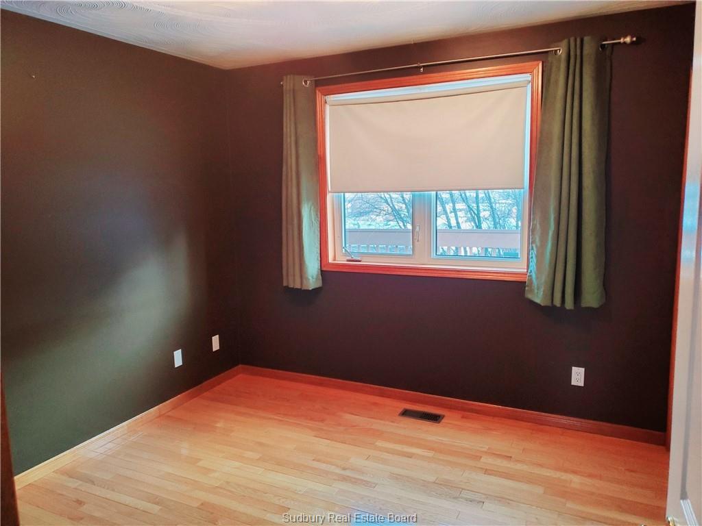 1333 Attlee Avenue, Sudbury Ontario, Canada