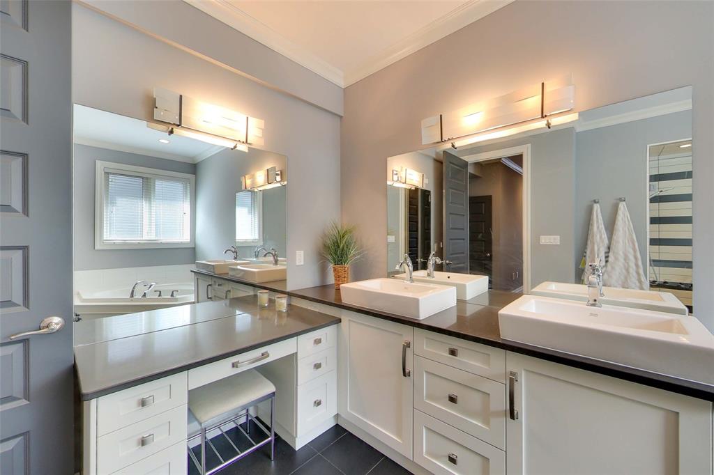 6745 HUMMINGBIRD Lane, Plympton-Wyoming, Ontario, Canada