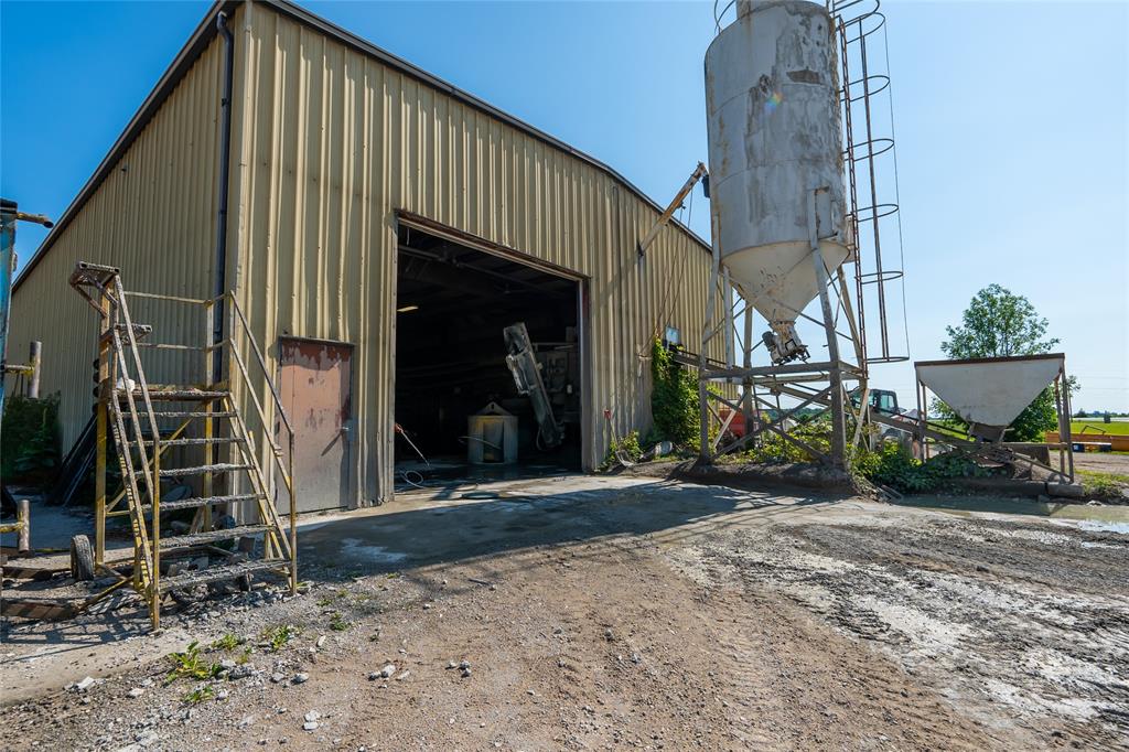 374 BROADWAY Street, Plympton-Wyoming, Ontario, Canada