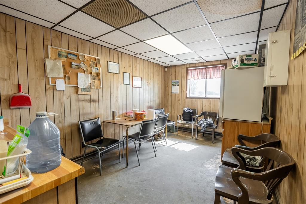374 BROADWAY Street, Plympton-Wyoming, Ontario, Canada