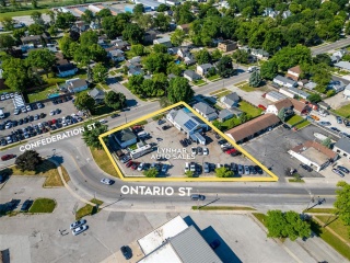 735 ONTARIO Street, Sarnia Ontario, Canada