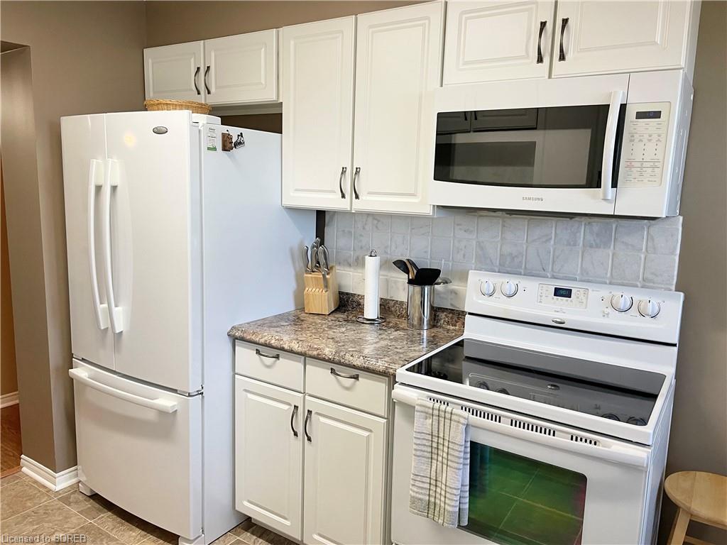 11 MILL POND Court Unit# 606, Simcoe, Ontario, Canada