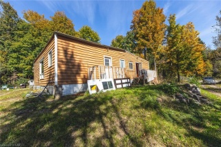 1043 GLAMORGAN Road, Gooderham Ontario, Canada