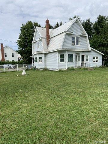 200 Broadway Street, Woodstock, New Brunswick, Canada