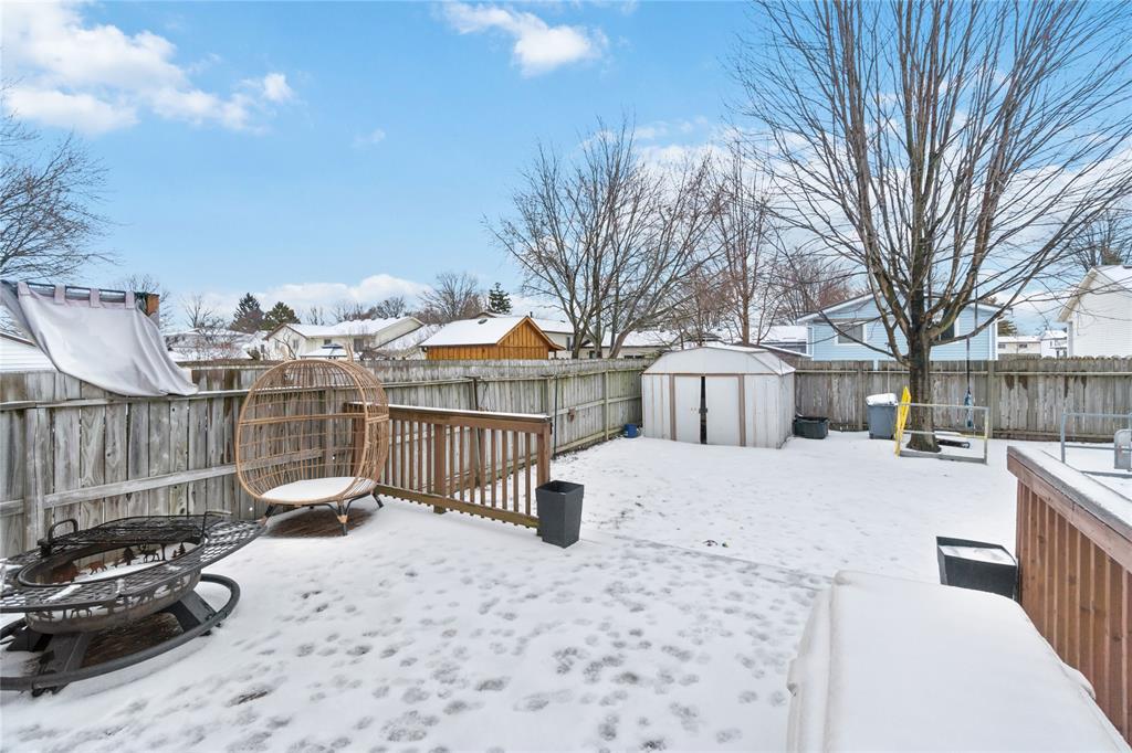 1221 THISTLEDOWN Avenue, Sarnia, Ontario, Canada