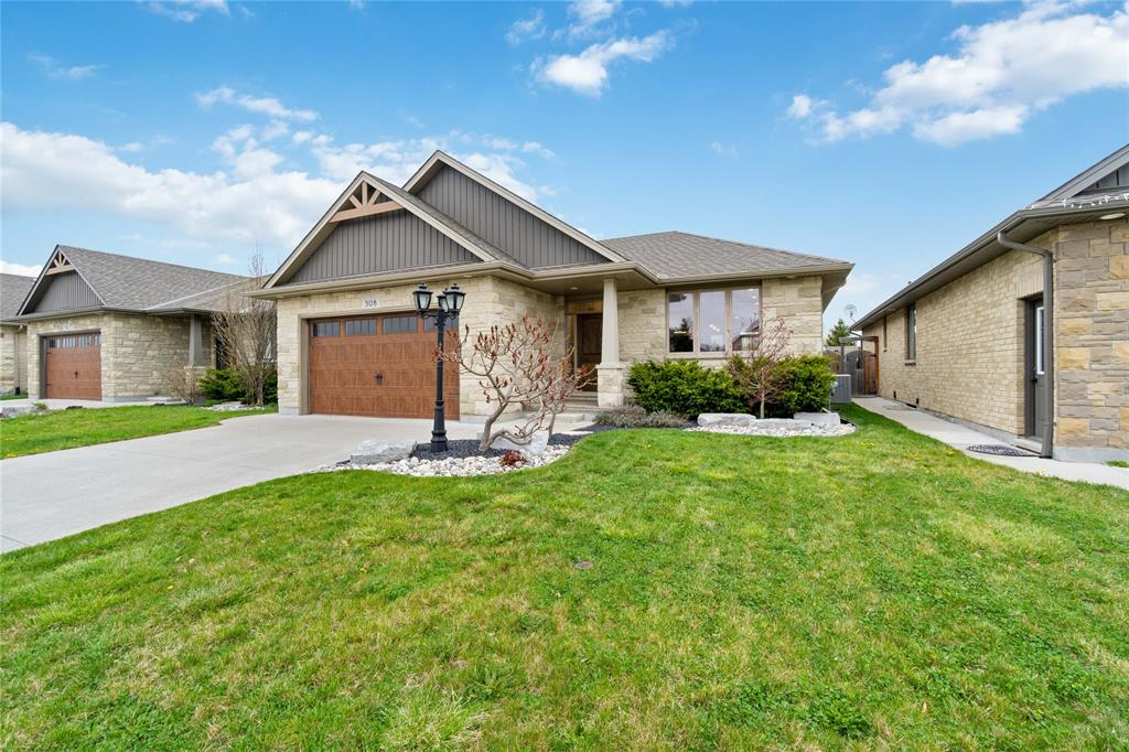 308 GRAHAM COUGHTRY Court, Sarnia, Ontario, Canada