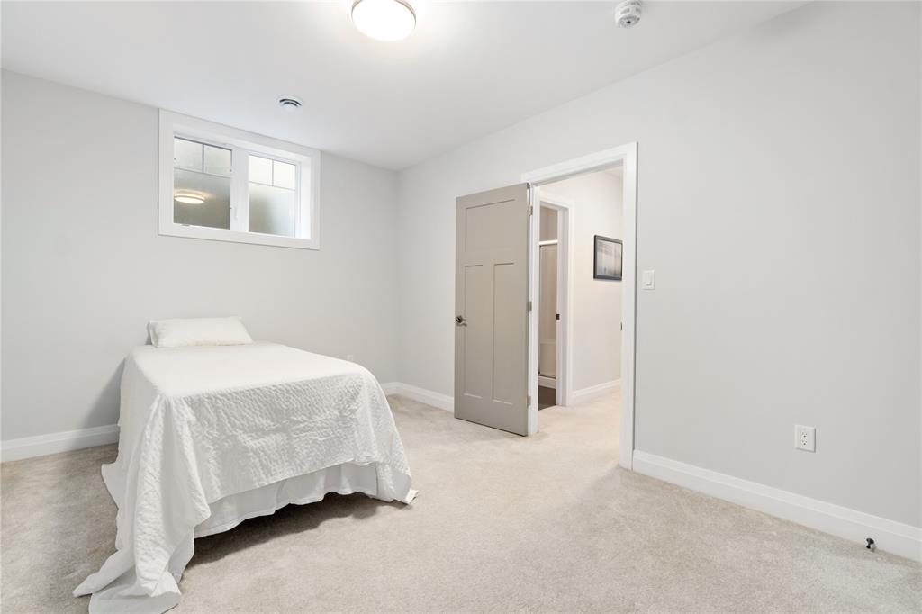 308 GRAHAM COUGHTRY Court, Sarnia, Ontario, Canada