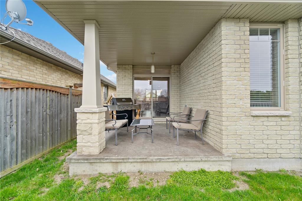 308 GRAHAM COUGHTRY Court, Sarnia, Ontario, Canada