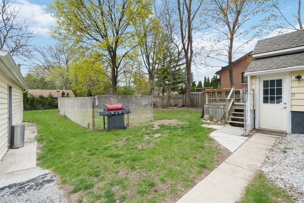 760 MICHIGAN Avenue Unit# LOWER, Sarnia, Ontario, Canada