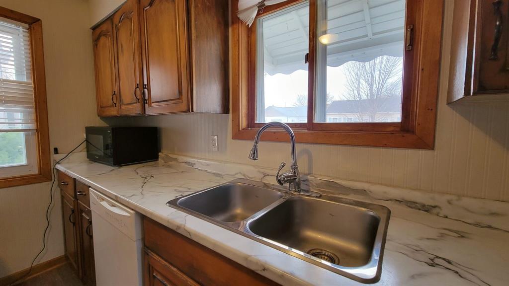 198 EUPHEMIA Street North Unit# BACK, Sarnia, Ontario, Canada