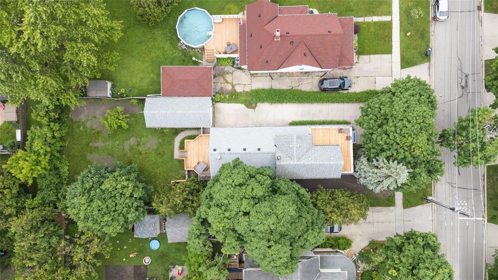 327 CROMWELL Street, Sarnia, Ontario, Canada photo 3