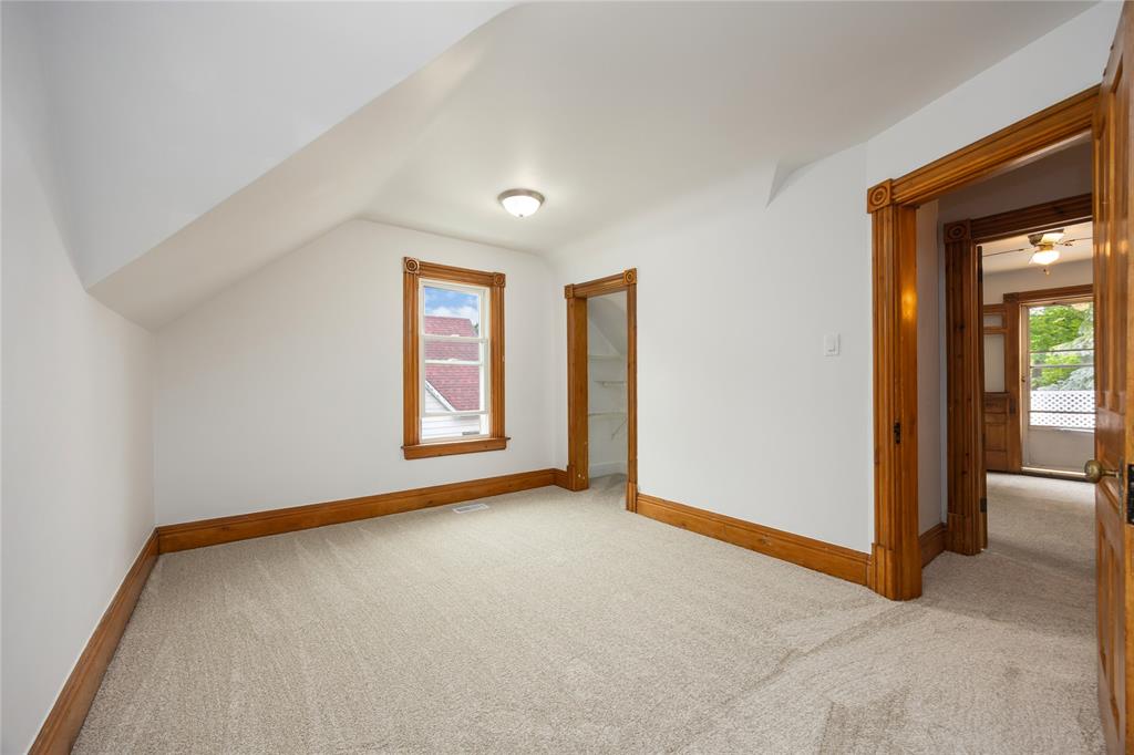 327 CROMWELL Street, Sarnia, Ontario, Canada photo 22