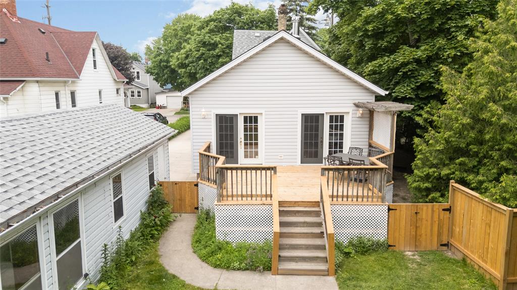 327 CROMWELL Street, Sarnia, Ontario, Canada photo 34