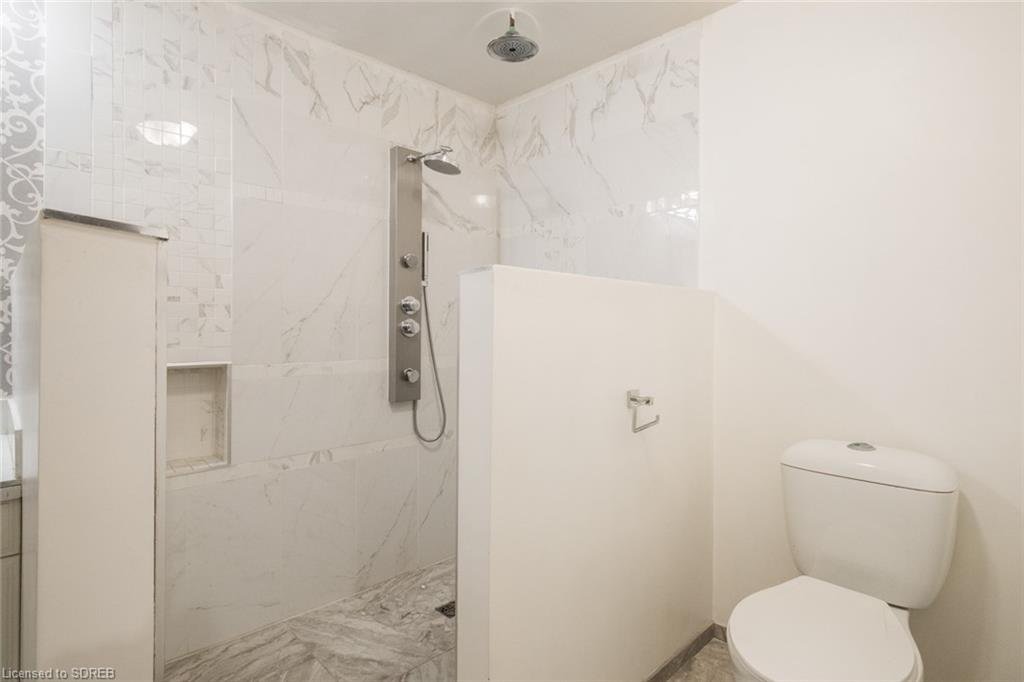 14 PEREGRINE Crescent, Cambridge, Ontario, Canada