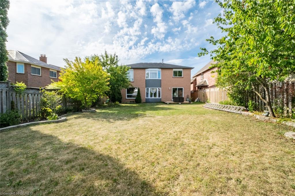 14 PEREGRINE Crescent, Cambridge, Ontario, Canada