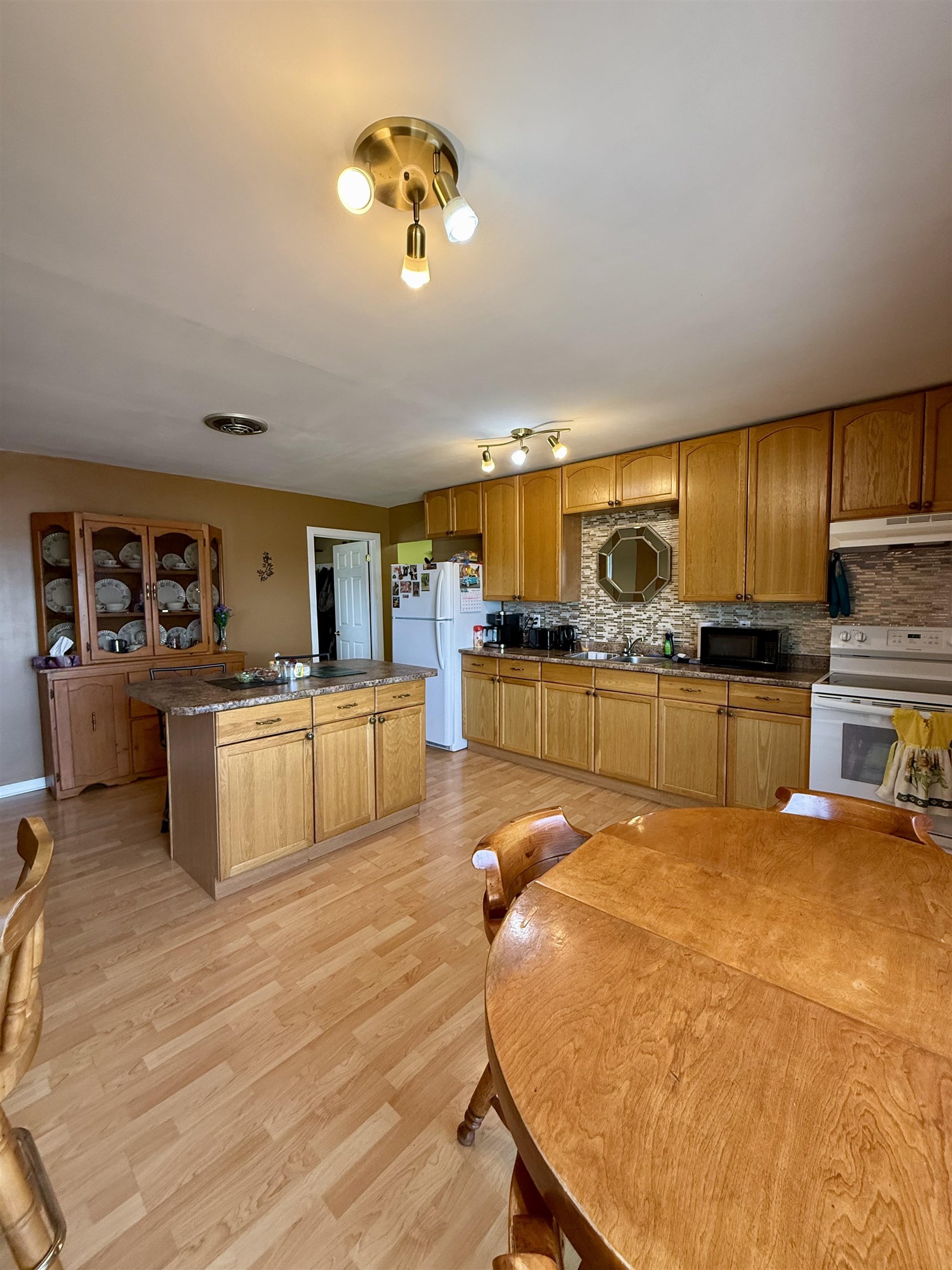 1216 HWY 584, Geraldton, Ontario, Canada photo 6