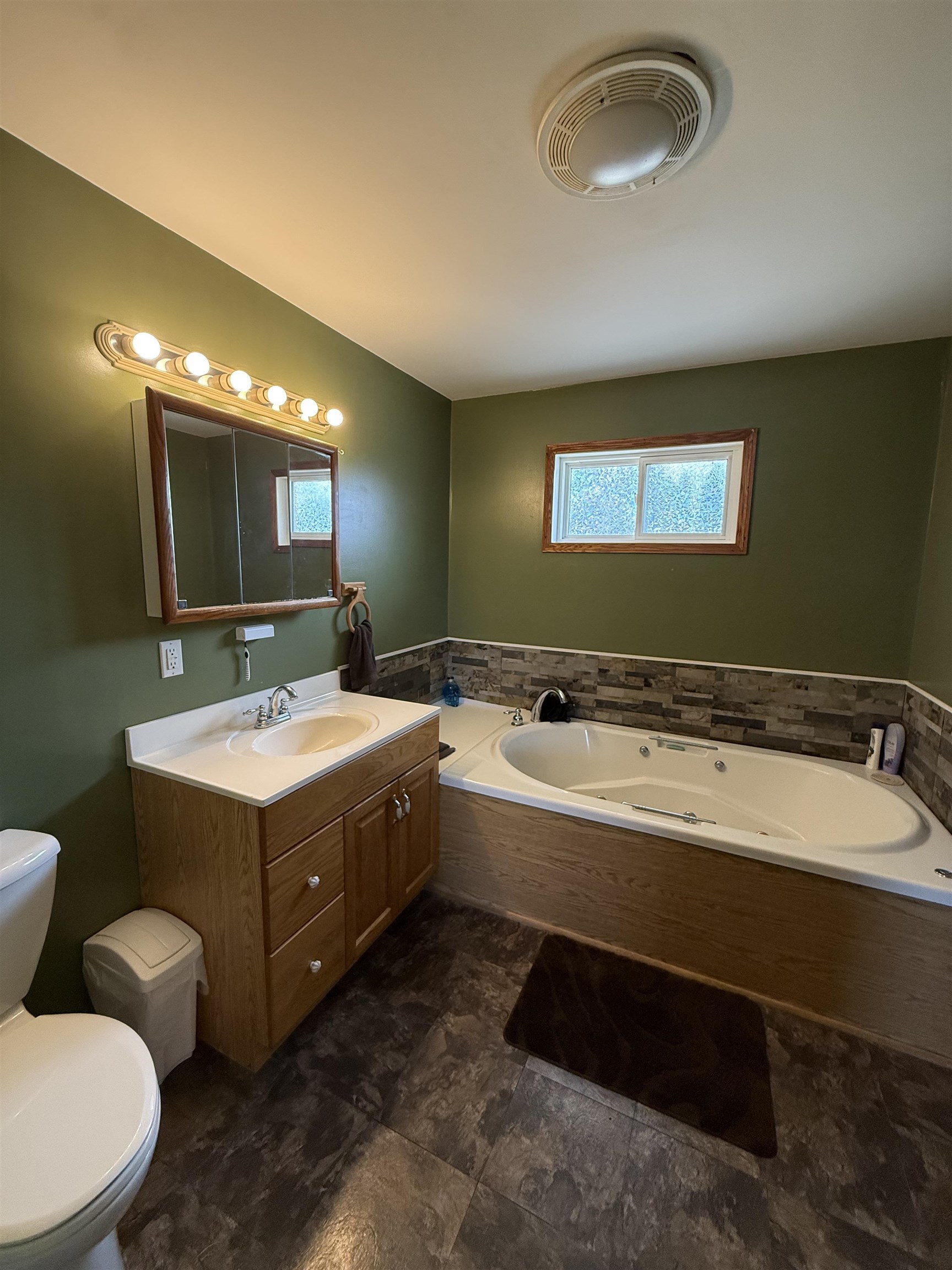 1216 HWY 584, Geraldton, Ontario, Canada photo 8