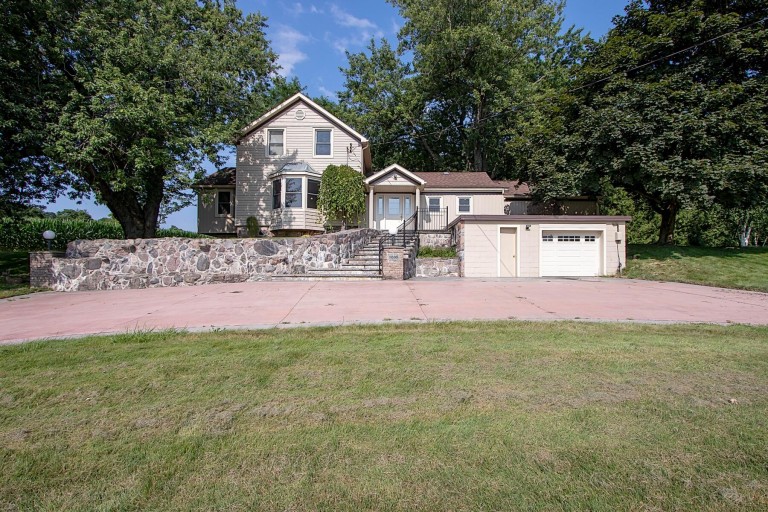 4352 Road 106, New Hamburg, Ontario, Canada