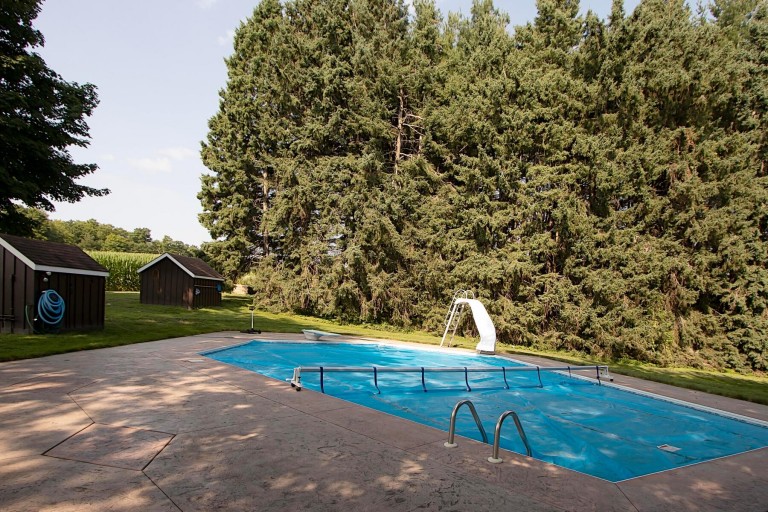 4352 Road 106, New Hamburg, Ontario, Canada