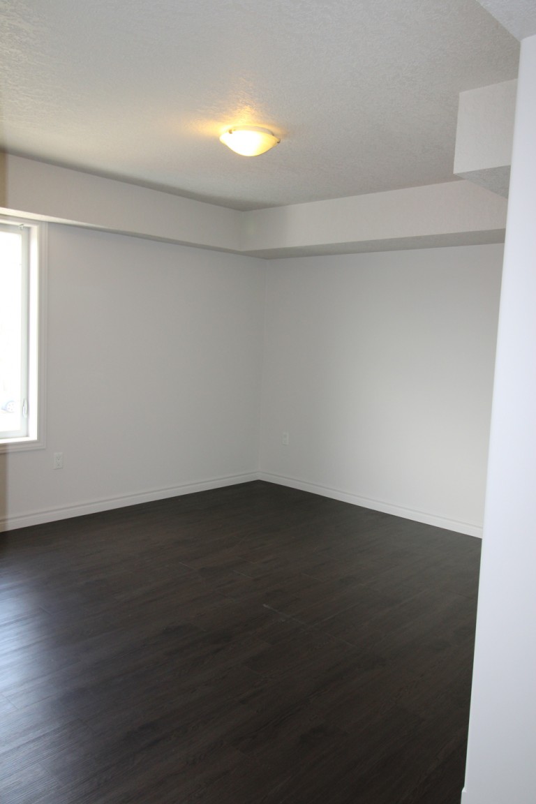 437 St Vincent Street South, Stratford, Ontario, Canada photo 6