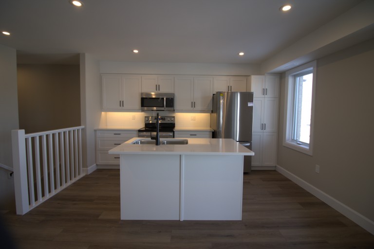 428 Queen St W, Unit 6, St Marys, ON, St. Marys, Ontario, Canada photo 5