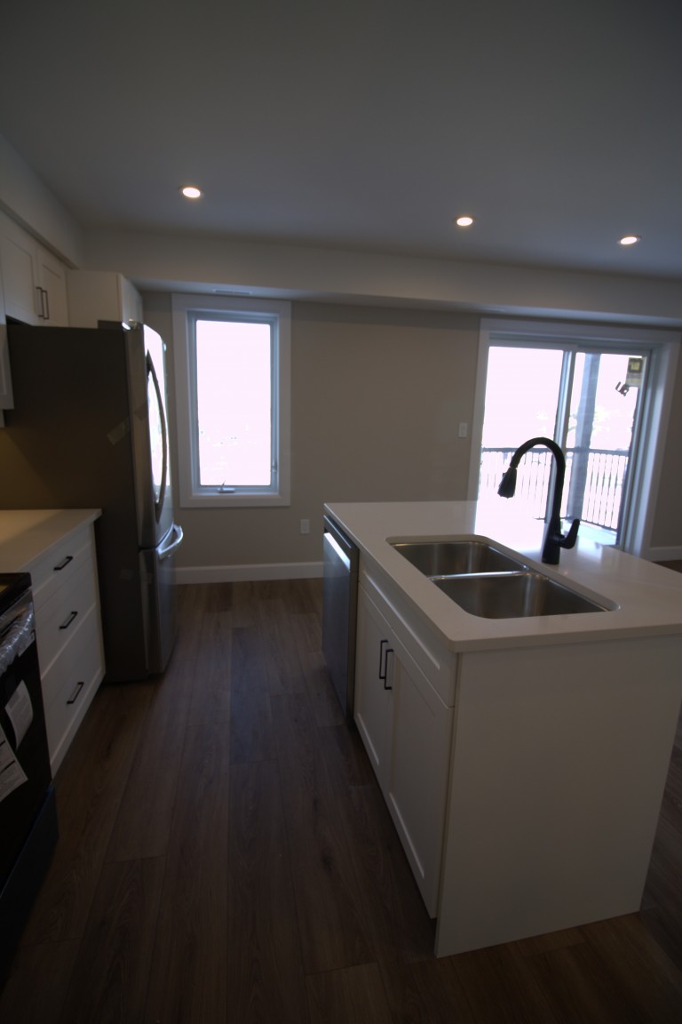 428 Queen St W, Unit 6, St Marys, ON, St. Marys, Ontario, Canada photo 6