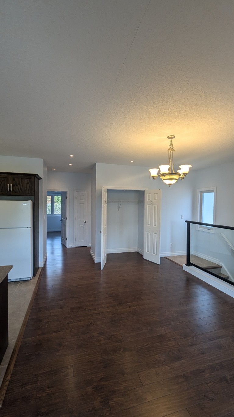 390 Church St, Stratford, ON, Stratford, Ontario, Canada photo 3