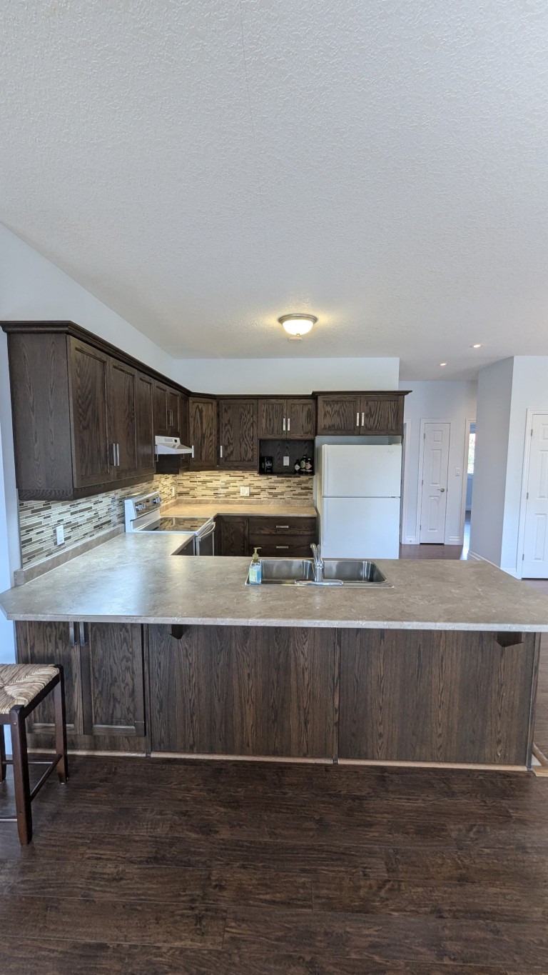 390 Church St, Stratford, ON, Stratford, Ontario, Canada photo 5