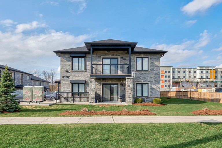 2- 3192 Vivian Line 37, Stratford, Ontario, Canada photo 1