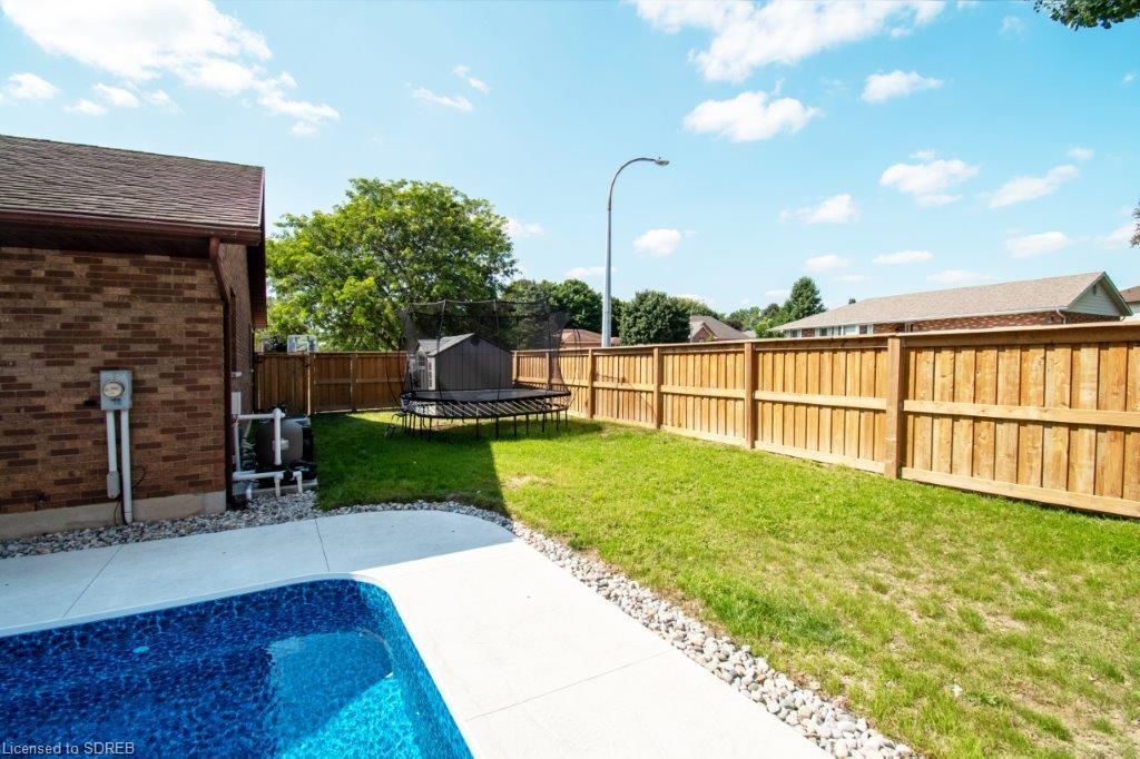 75 PARKWOOD Drive, Tillsonburg, Ontario, Canada
