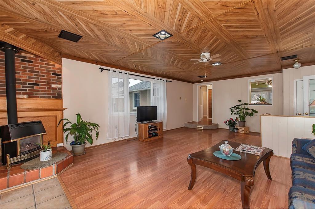 407 ARTHUR Street, Point Edward, Ontario, Canada