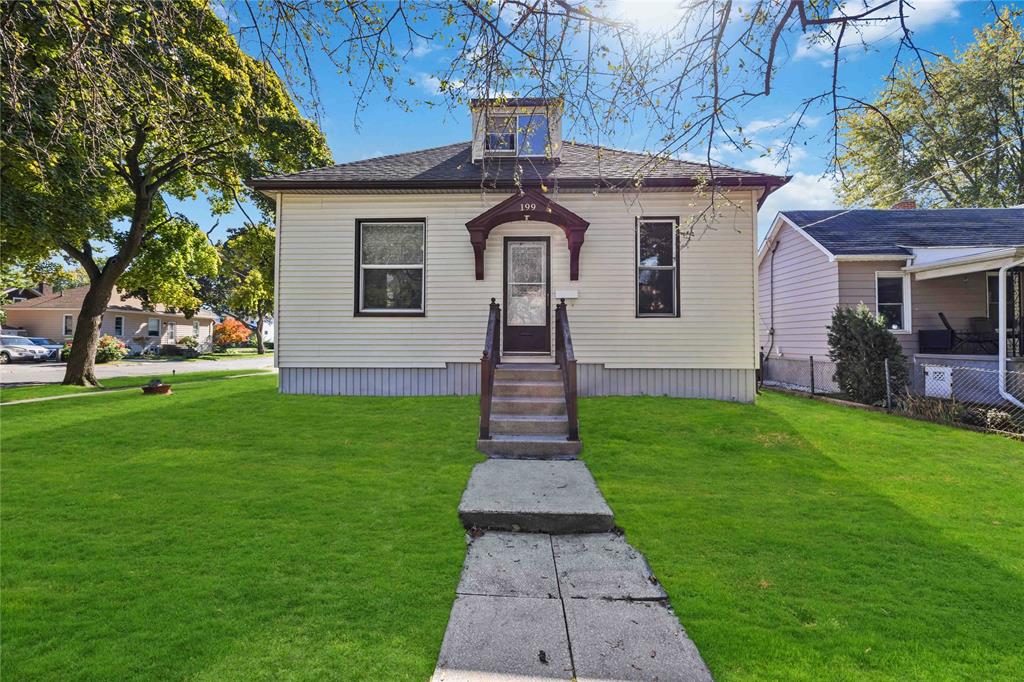 199 COBDEN Street, Sarnia, Ontario, Canada