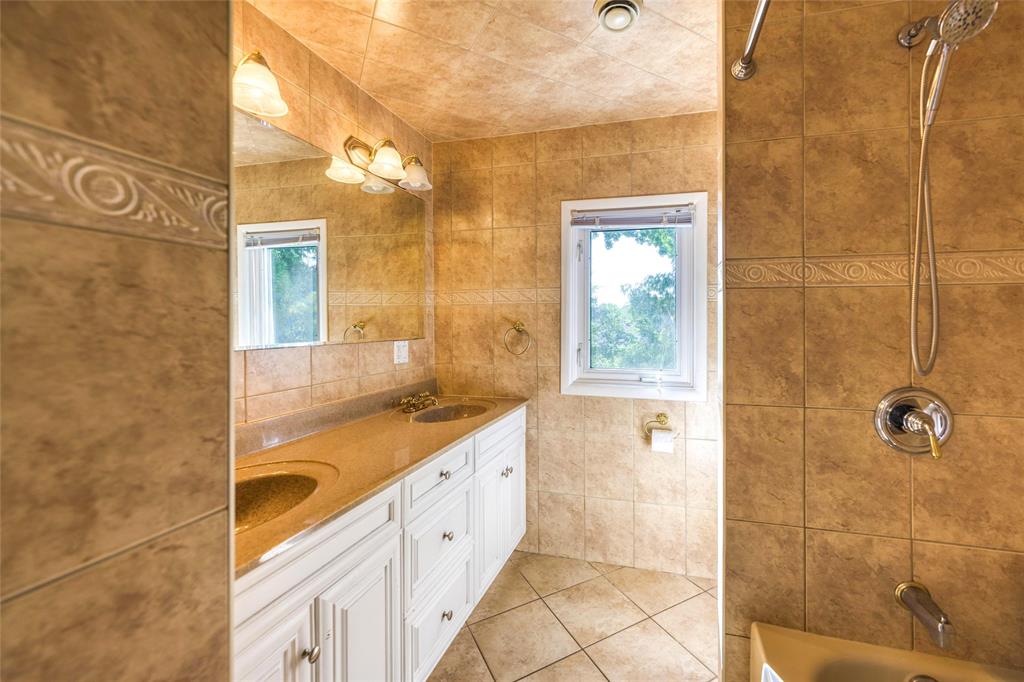 1035 BEL AIRE Drive, Sarnia, Ontario, Canada