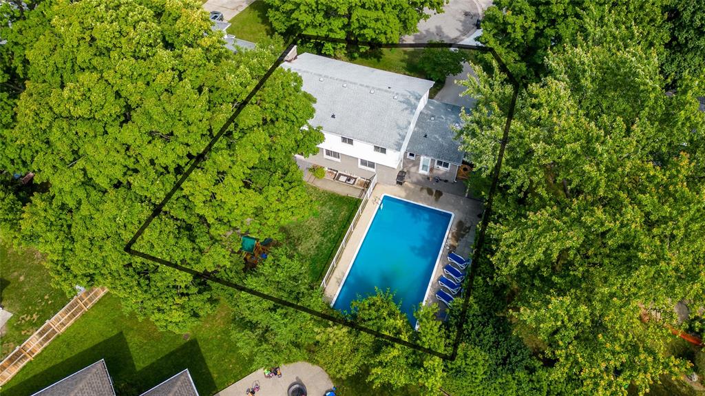 1035 BEL AIRE Drive, Sarnia, Ontario, Canada