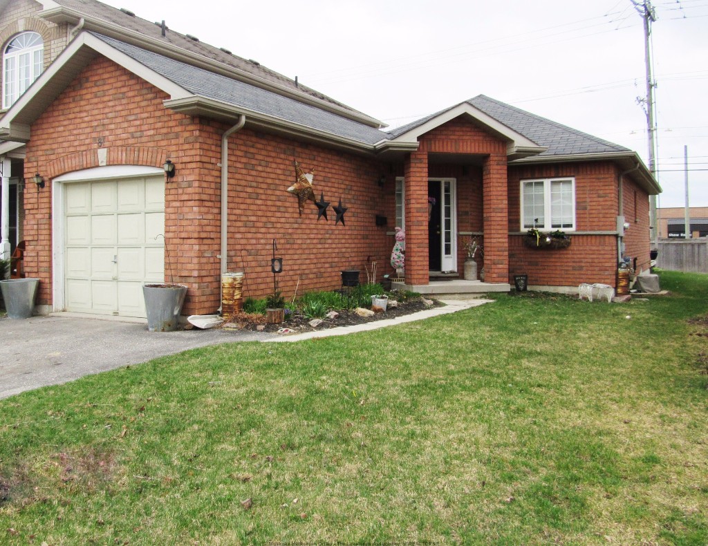 81 Julia Cres, Orillia Ontario, Canada