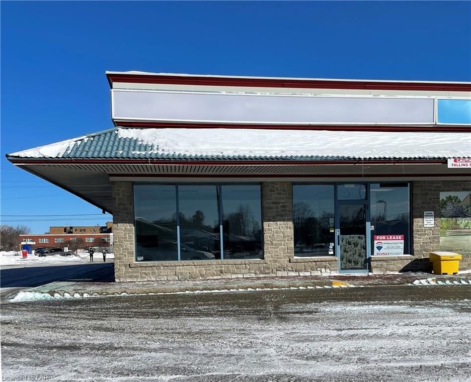 425 WEST Street N Unit# 2-4, 14-15, 17,, Orillia, Ontario, Canada
