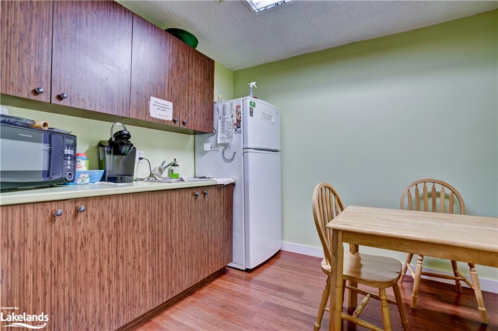 27 WEST Street S Unit# B, Orillia, Ontario, Canada