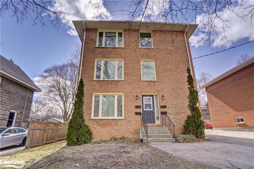 221 CANICE Street, Orillia, Ontario, Canada